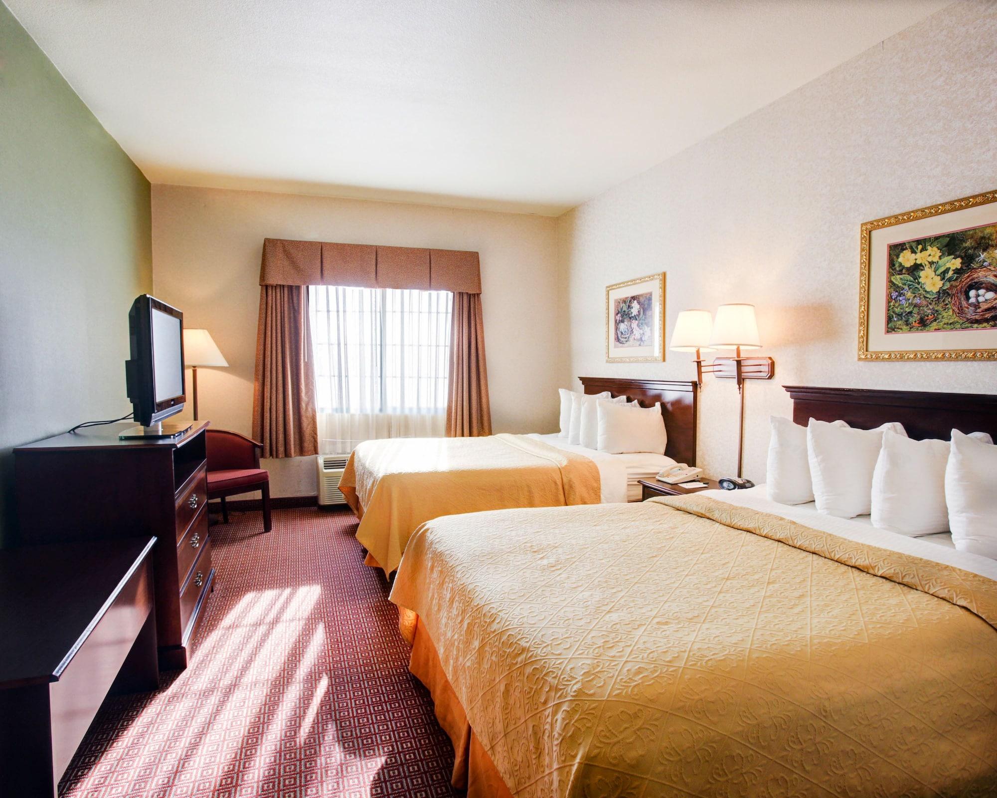 Hotel Quality & Near