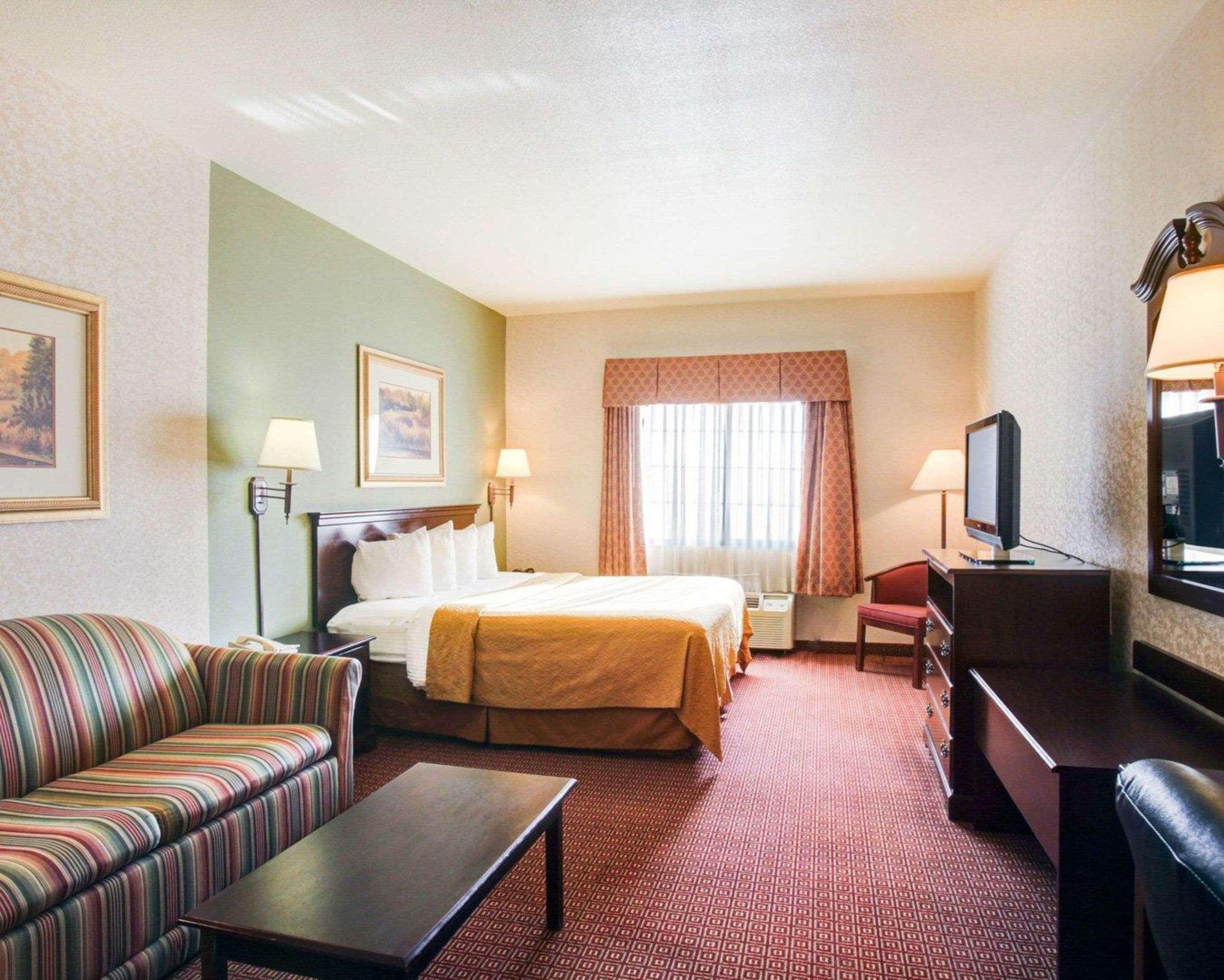 Hotel Quality & Near