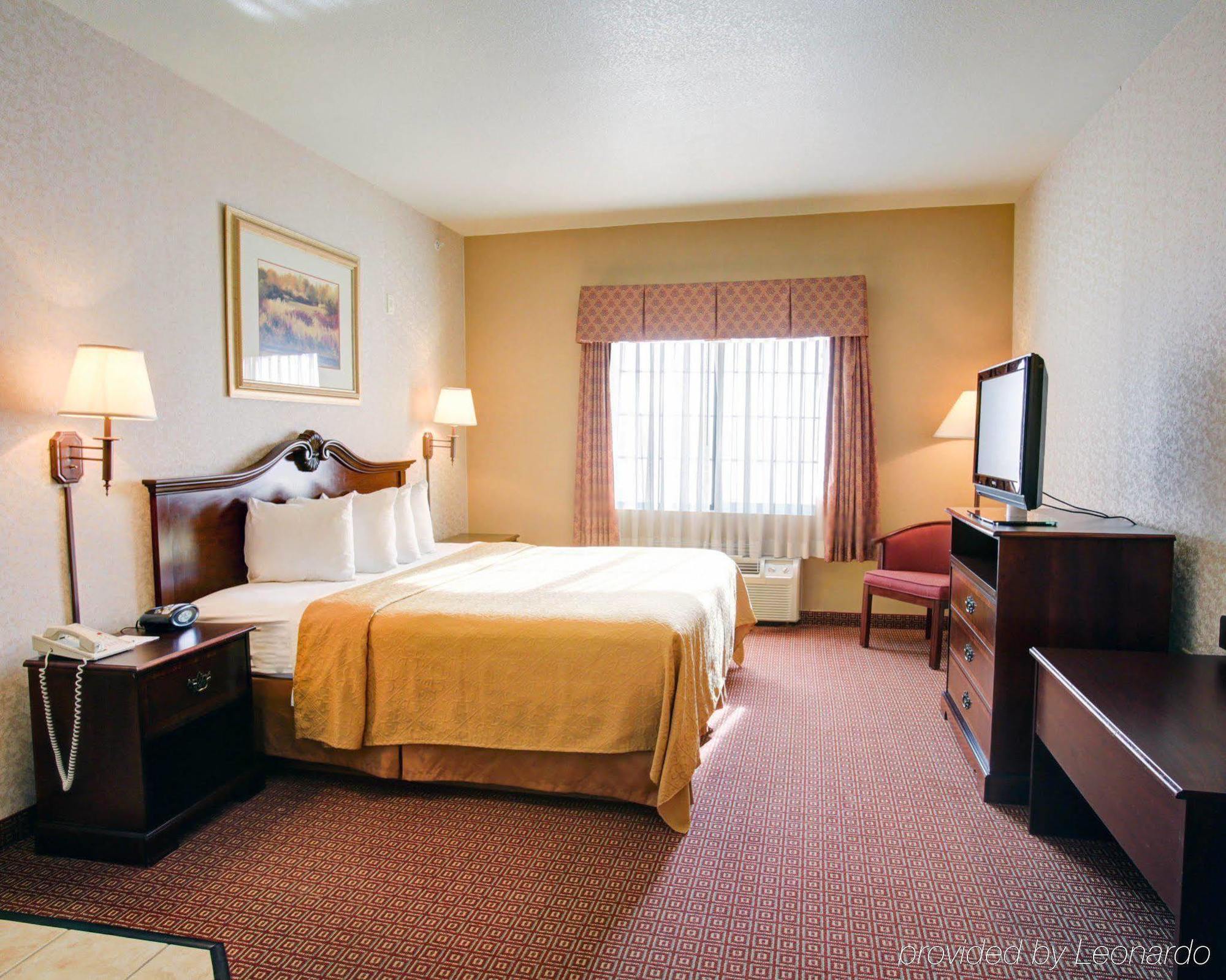 Hotel Quality & Near